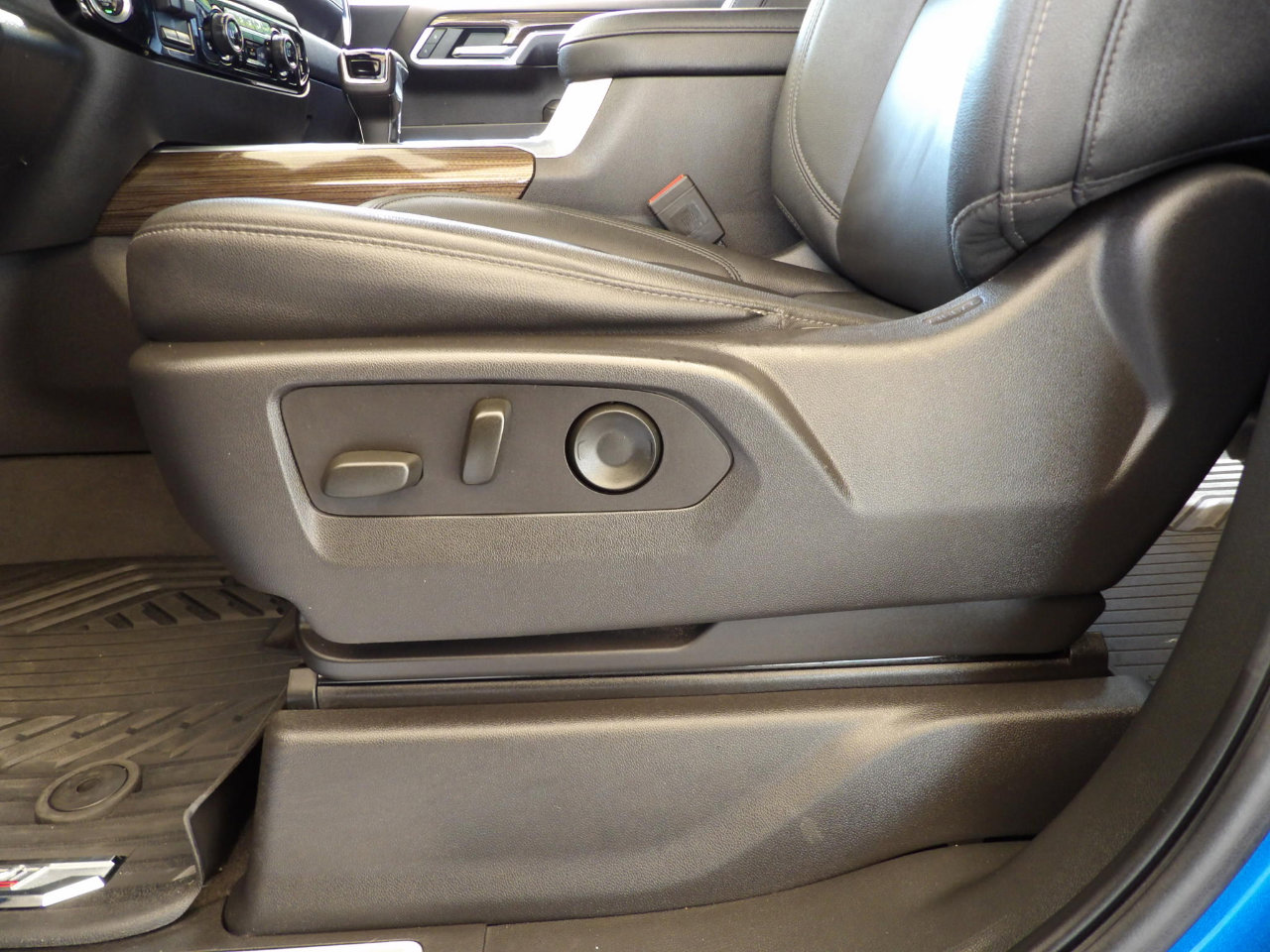 Used 2022 Chevrolet Silverado 1500 LT Trail Boss w/ LT Trail Boss Premium Package image 17