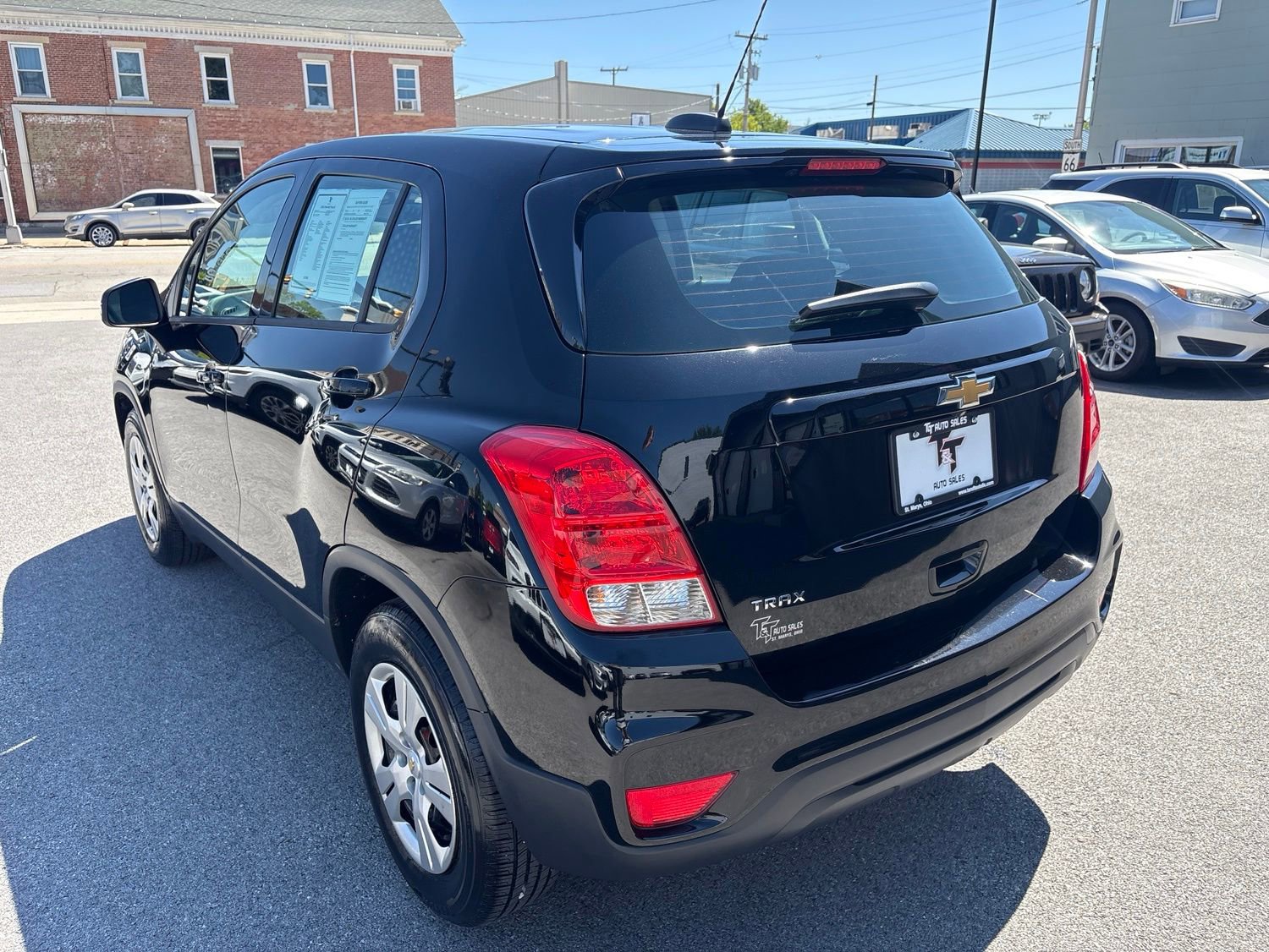 Used 2018 Chevrolet Trax LS FWD image 3