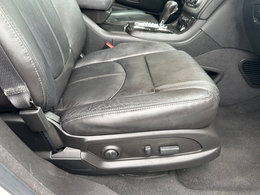 Used 2017 GMC Acadia Limited SLT FWD image 11