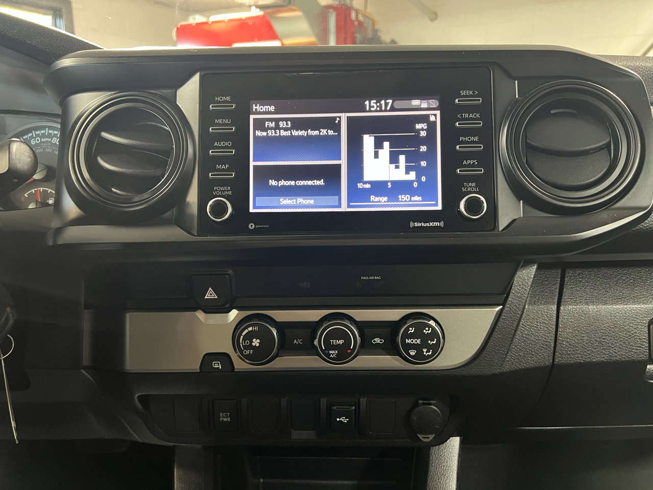 Used 2020 Toyota Tacoma SR image 26