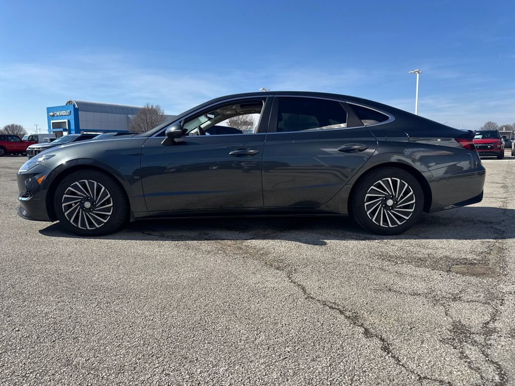 Used 2023 Hyundai Sonata Limited w/ Cargo Package image 3
