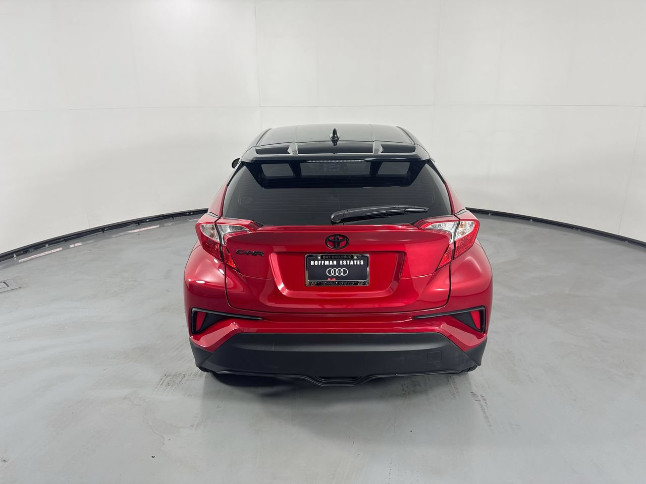 Used 2020 Toyota C-HR XLE FWD image 7
