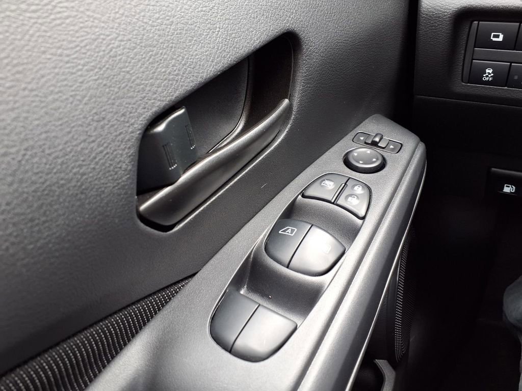 Certified 2025 Nissan Kicks Play S FWD image 19