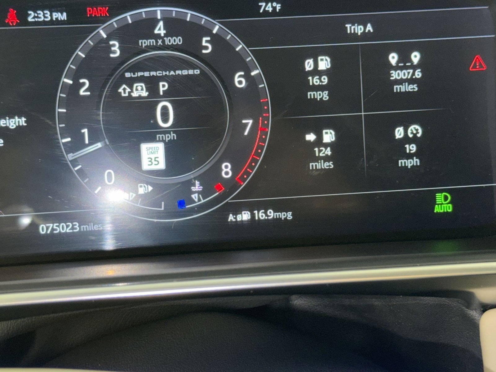 Used 2018 Land Rover Range Rover Supercharged image 17