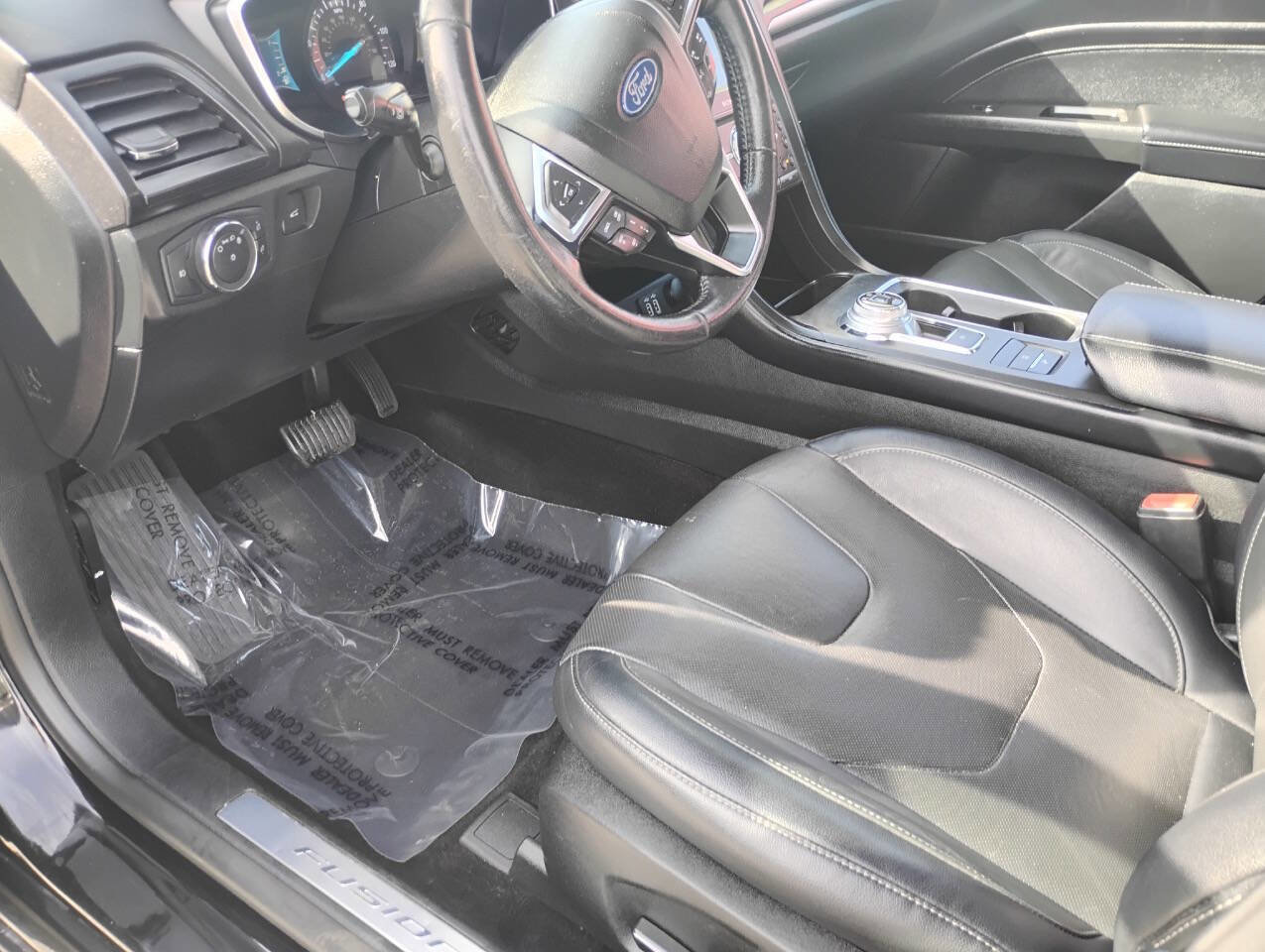 Used 2020 Ford Fusion Titanium image 13