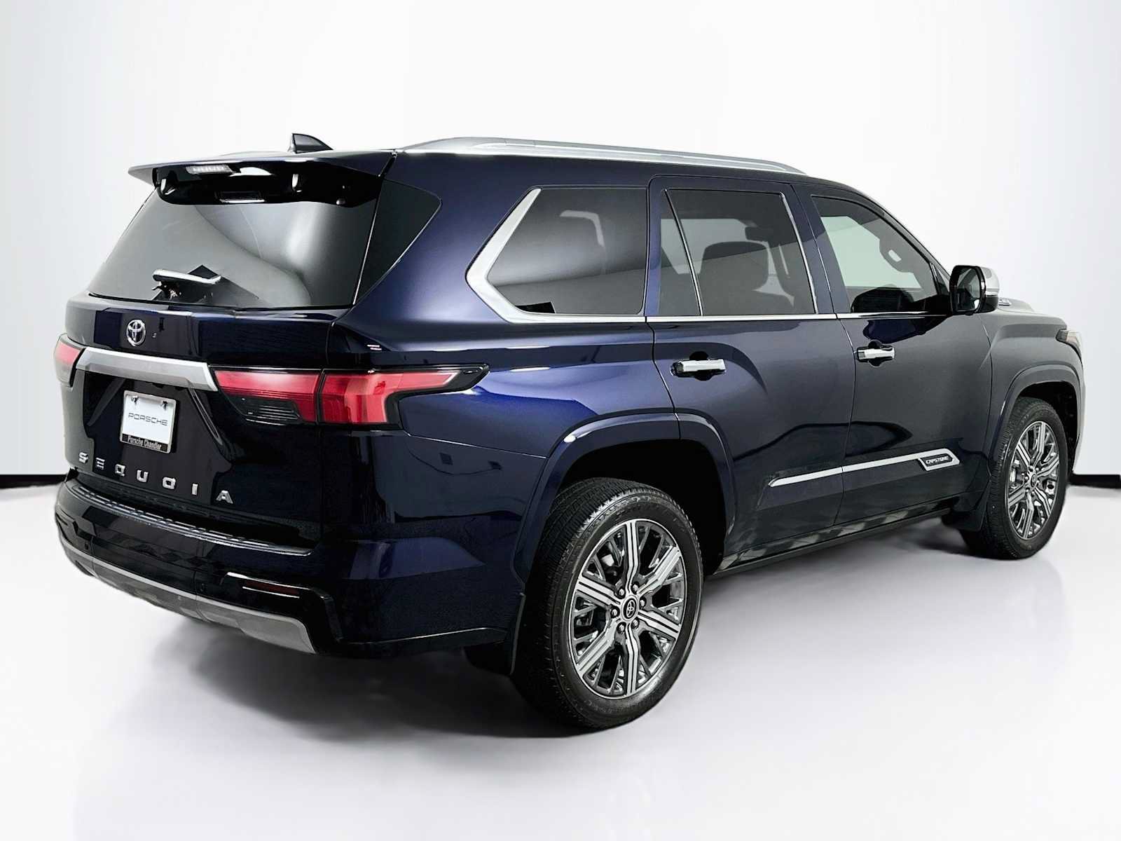 Used 2024 Toyota Sequoia Capstone AWD/4WD image 9