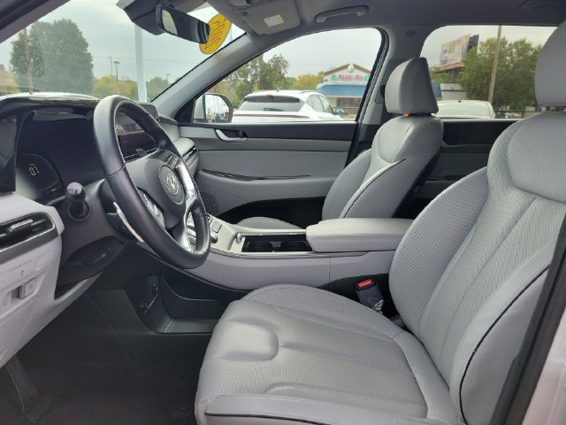 Used 2025 Hyundai Palisade SEL FWD image 19