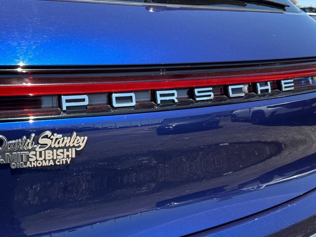 Used 2024 Porsche Macan w/ Smoking Package AWD/4WD image 50