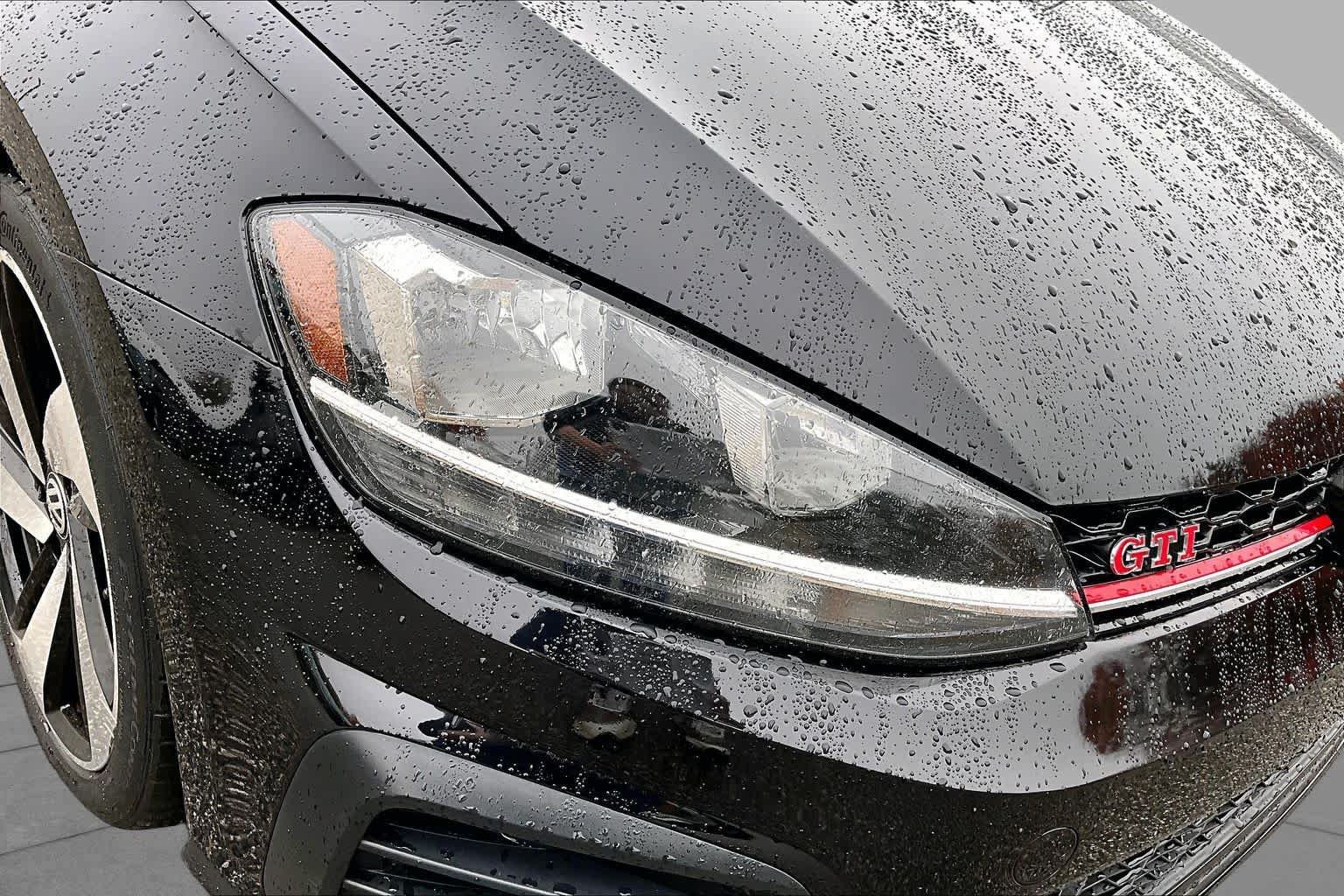 Used 2021 Volkswagen GTI S FWD image 27