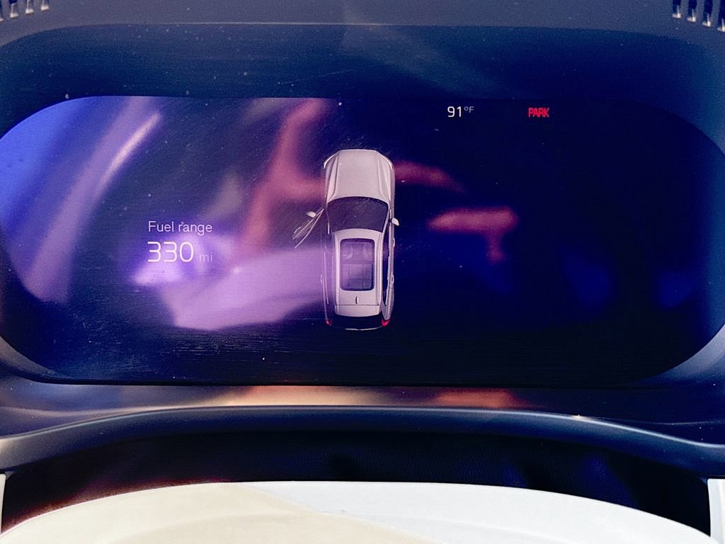 Used 2022 Volvo XC60 B5 Momentum AWD/4WD image 13