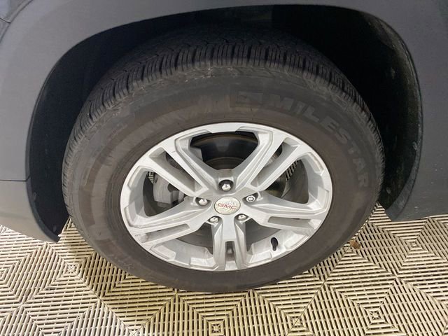 Used 2023 GMC Terrain SLE w/ Driver Convenience Package image 22