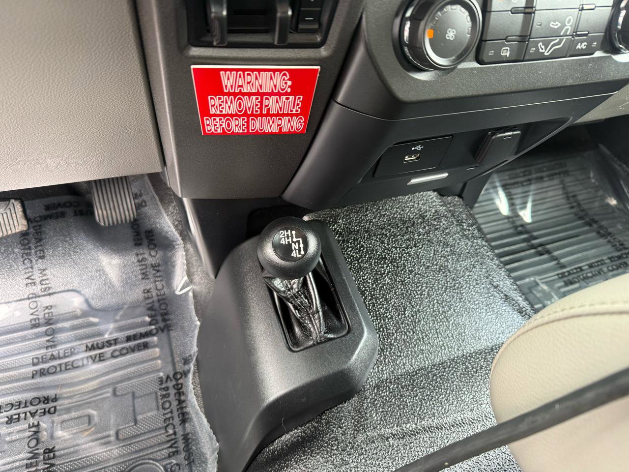 Used 2017 Ford F550 4x4 SuperCab Super Duty image 35