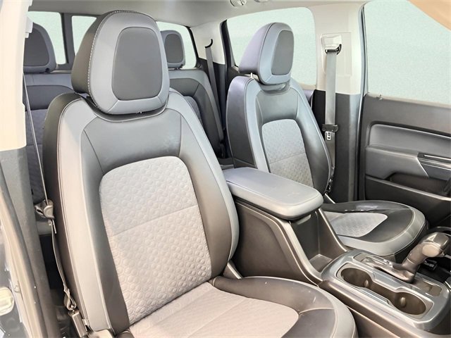 Used 2017 Chevrolet Colorado Z71 image 11