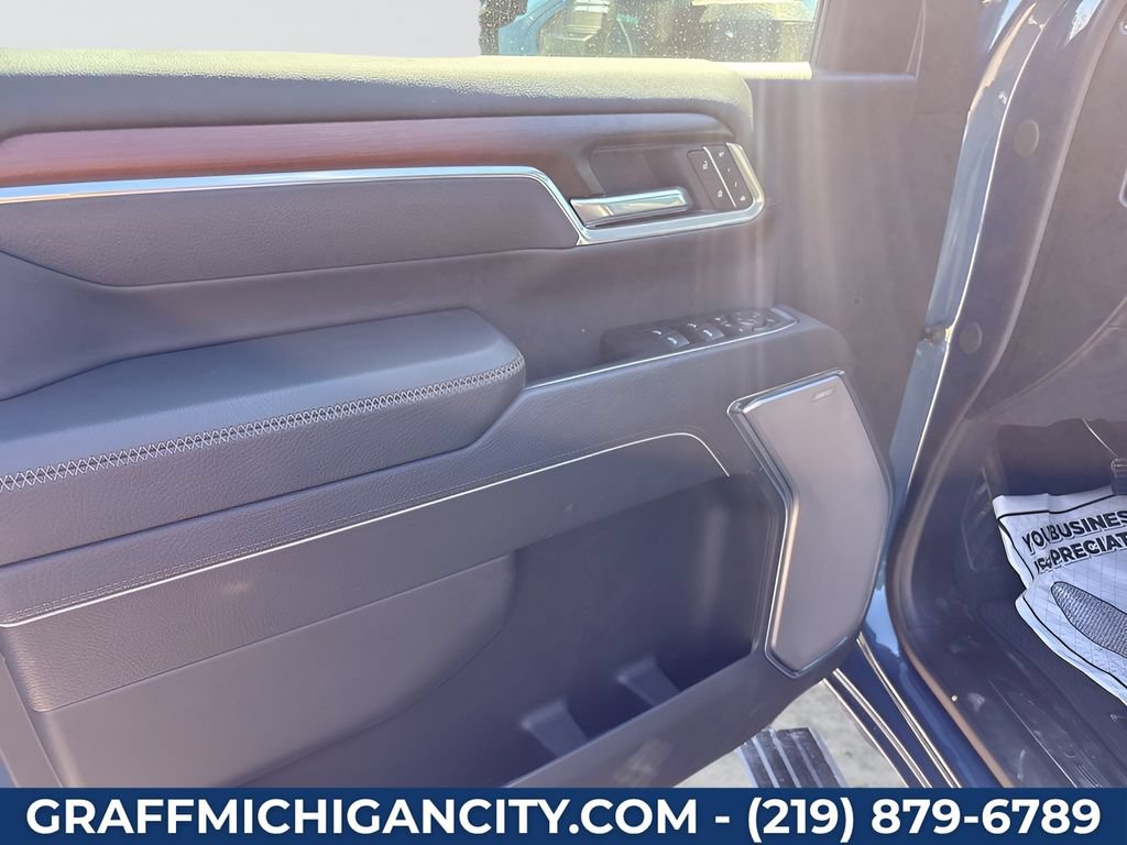 New 2026 GMC Sierra 2500 Denali w/ Denali Reserve Package AWD/4WD image 18
