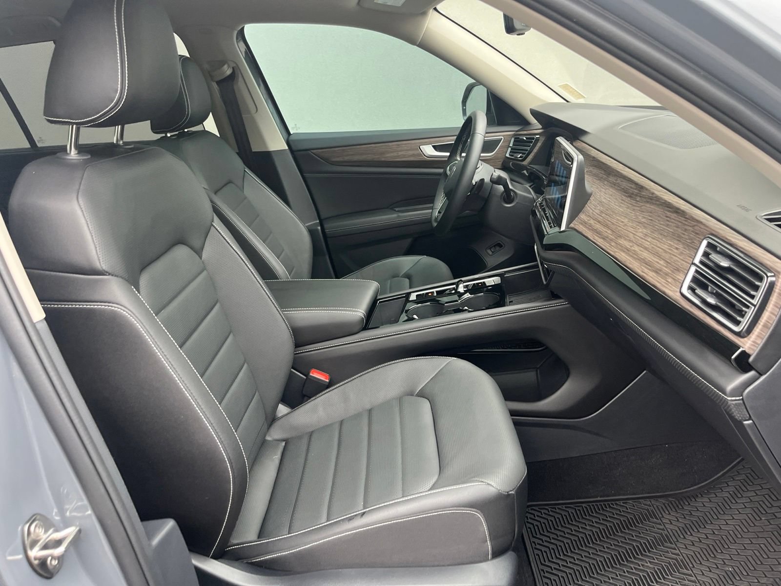 Certified 2026 Volkswagen Atlas SEL AWD/4WD image 41