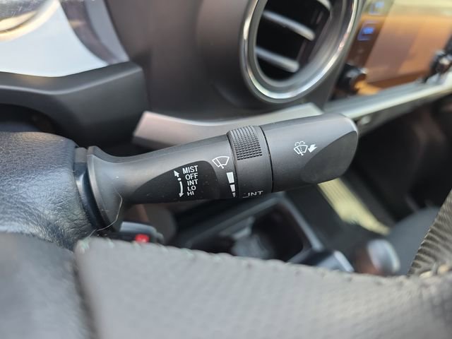 Used 2019 Toyota Tacoma SR5 RWD image 16