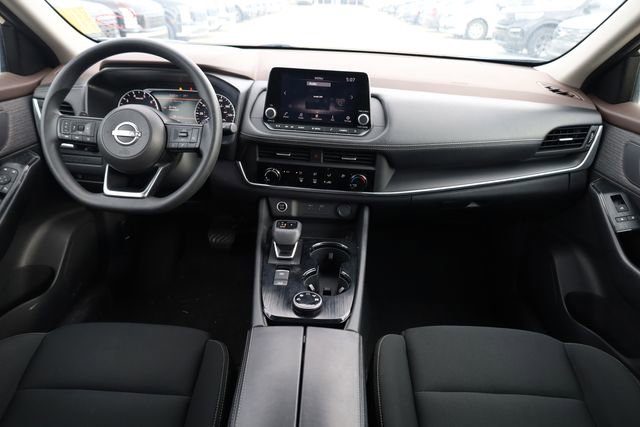 Used 2023 Nissan Rogue S image 13