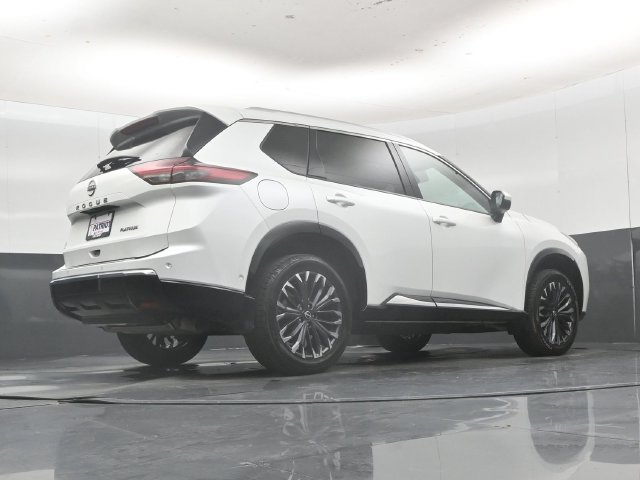 Used 2024 Nissan Rogue Platinum FWD image 51
