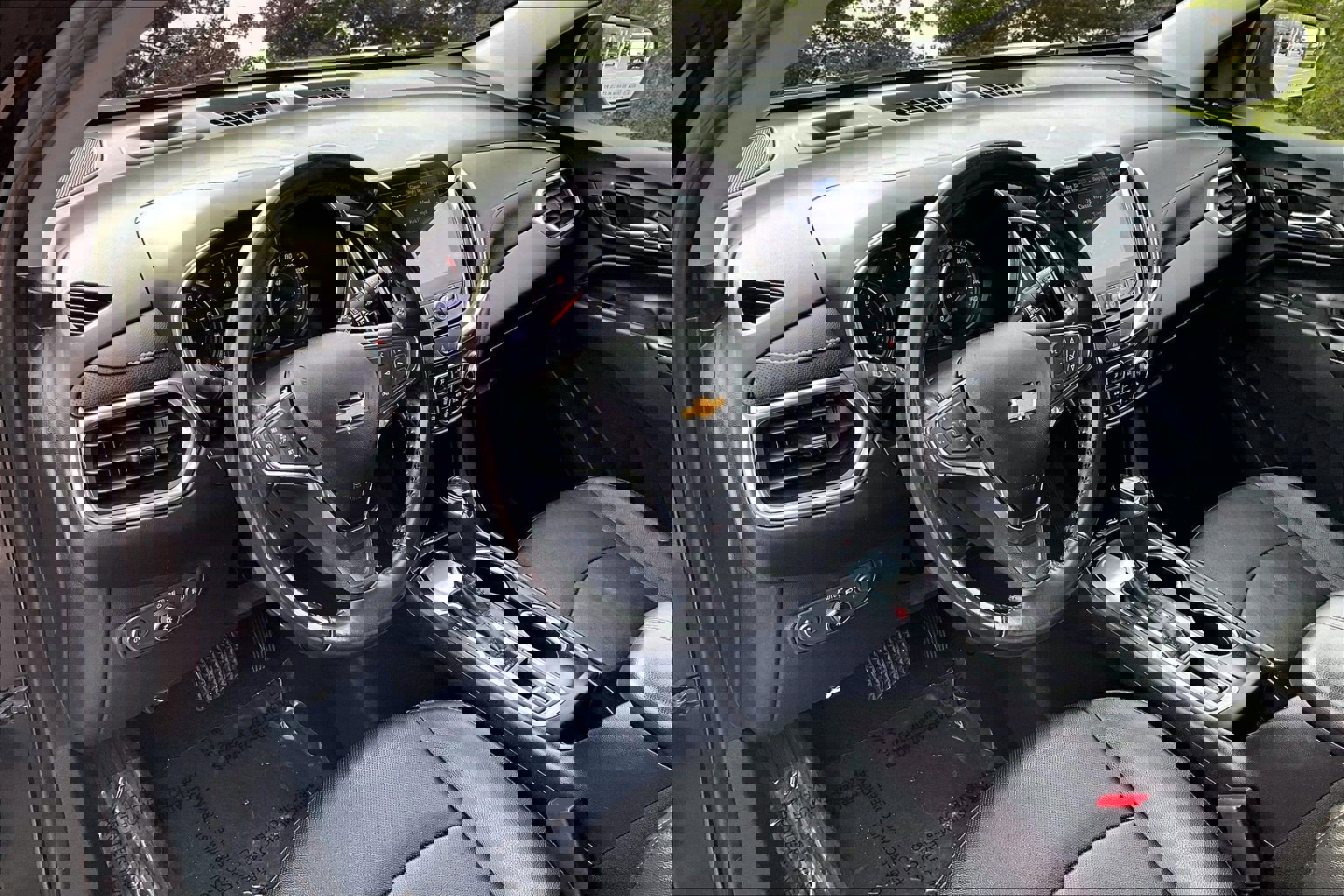 Used 2020 Chevrolet Equinox Premier w/ Premier Redline Edition image 17