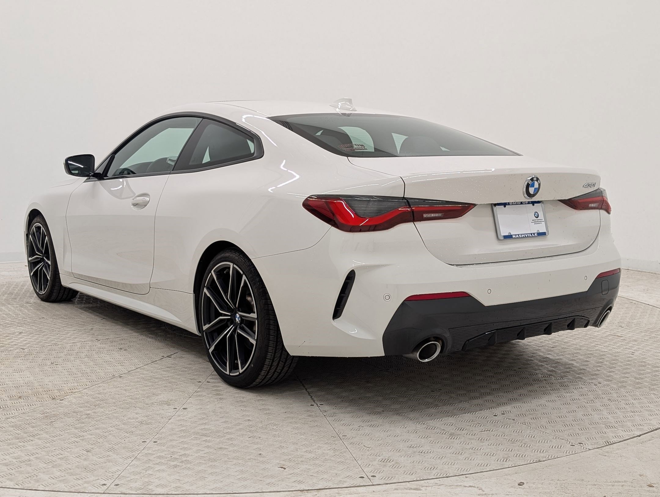 Used 2021 BMW 430i Coupe w/ M Sport Package image 3