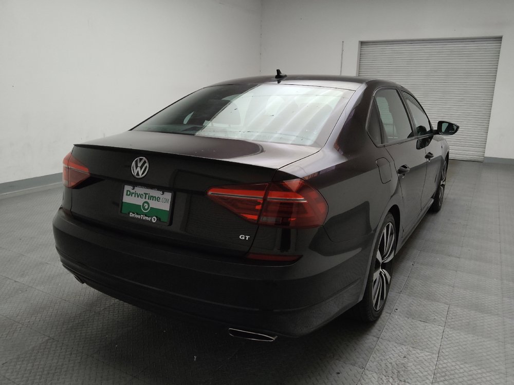 Used 2018 Volkswagen Passat 3.6 FWD image 7
