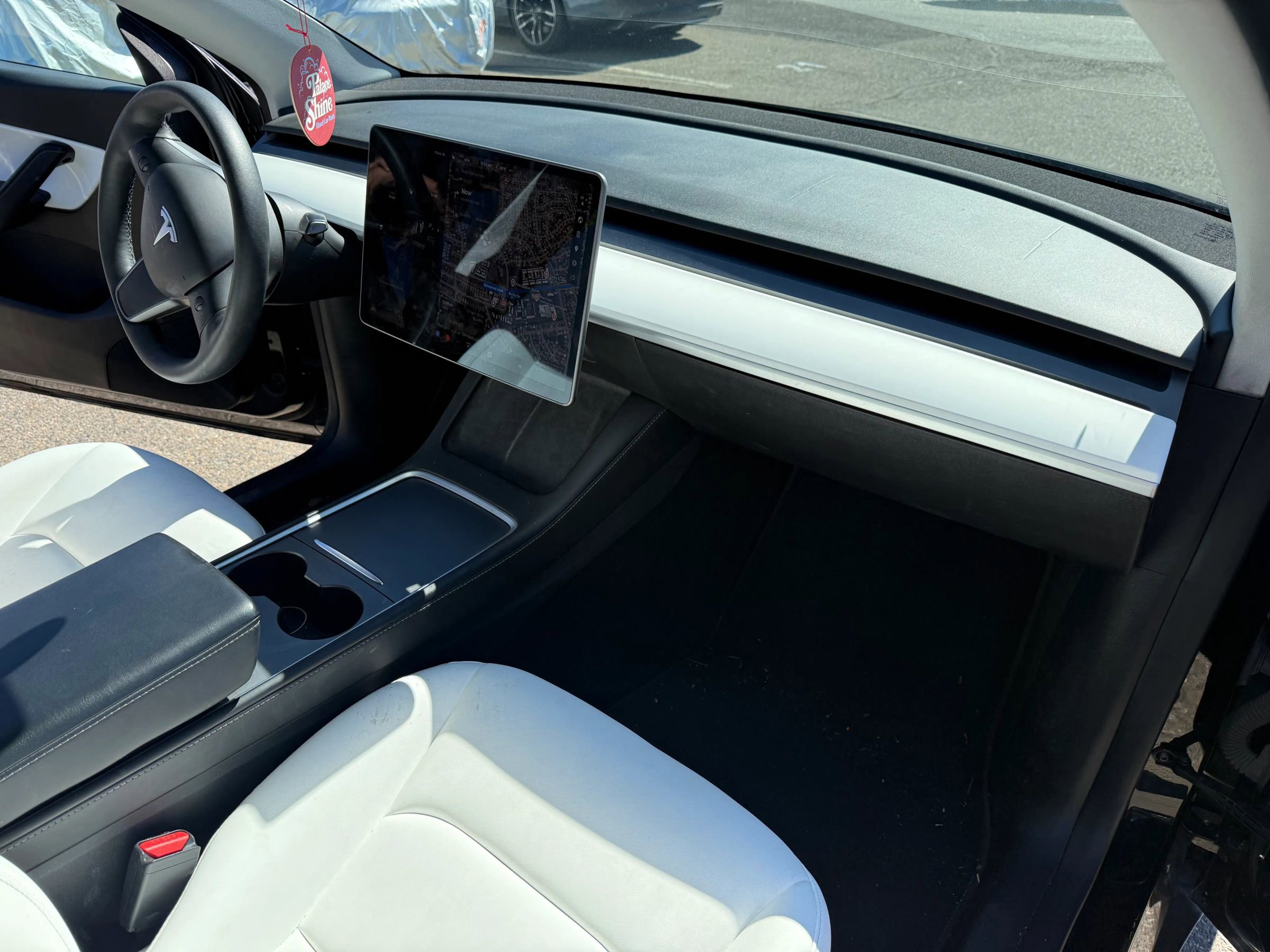 Used 2021 Tesla Model Y Long Range image 17