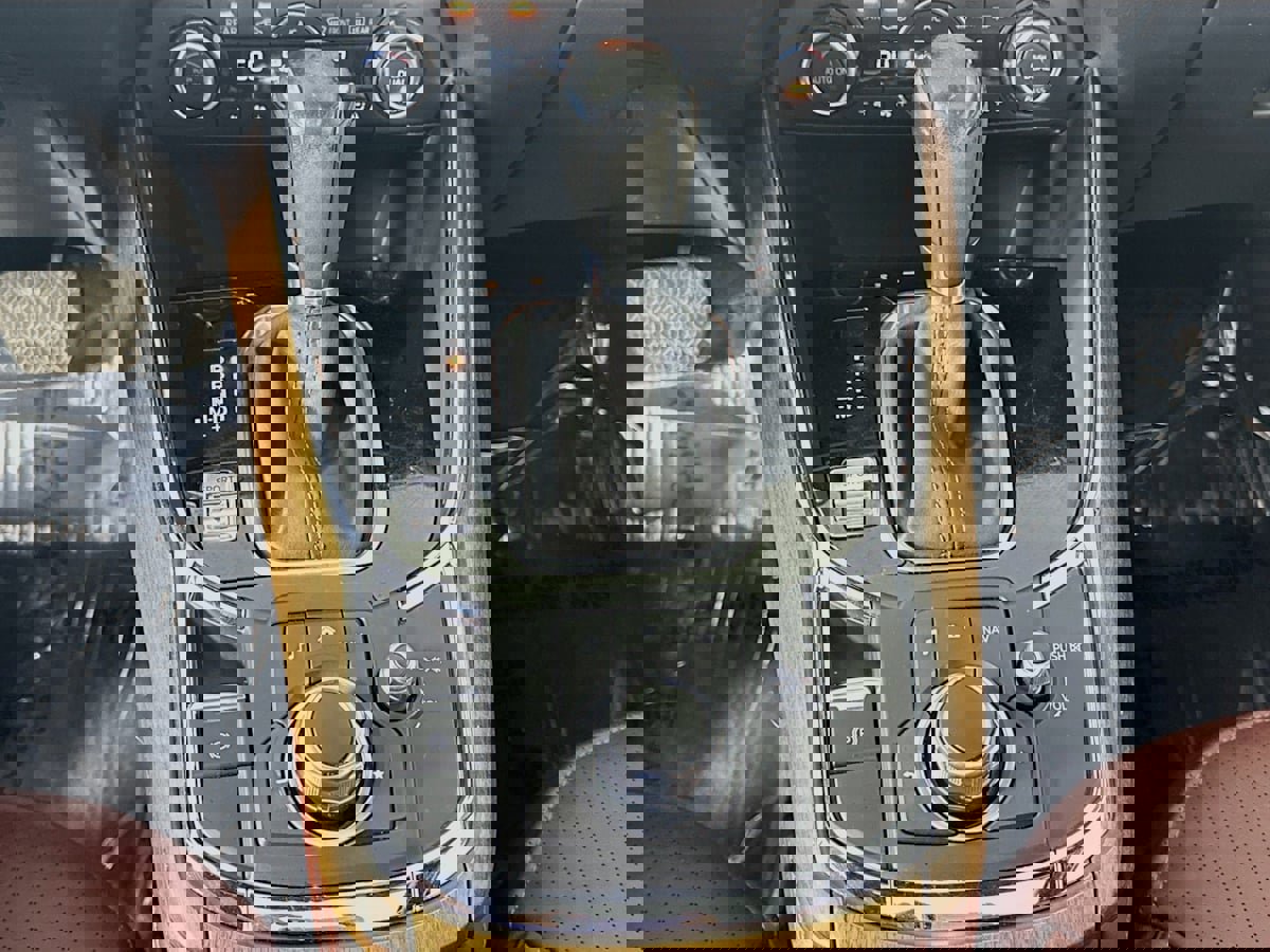 Used 2018 MAZDA CX-9 Signature image 21