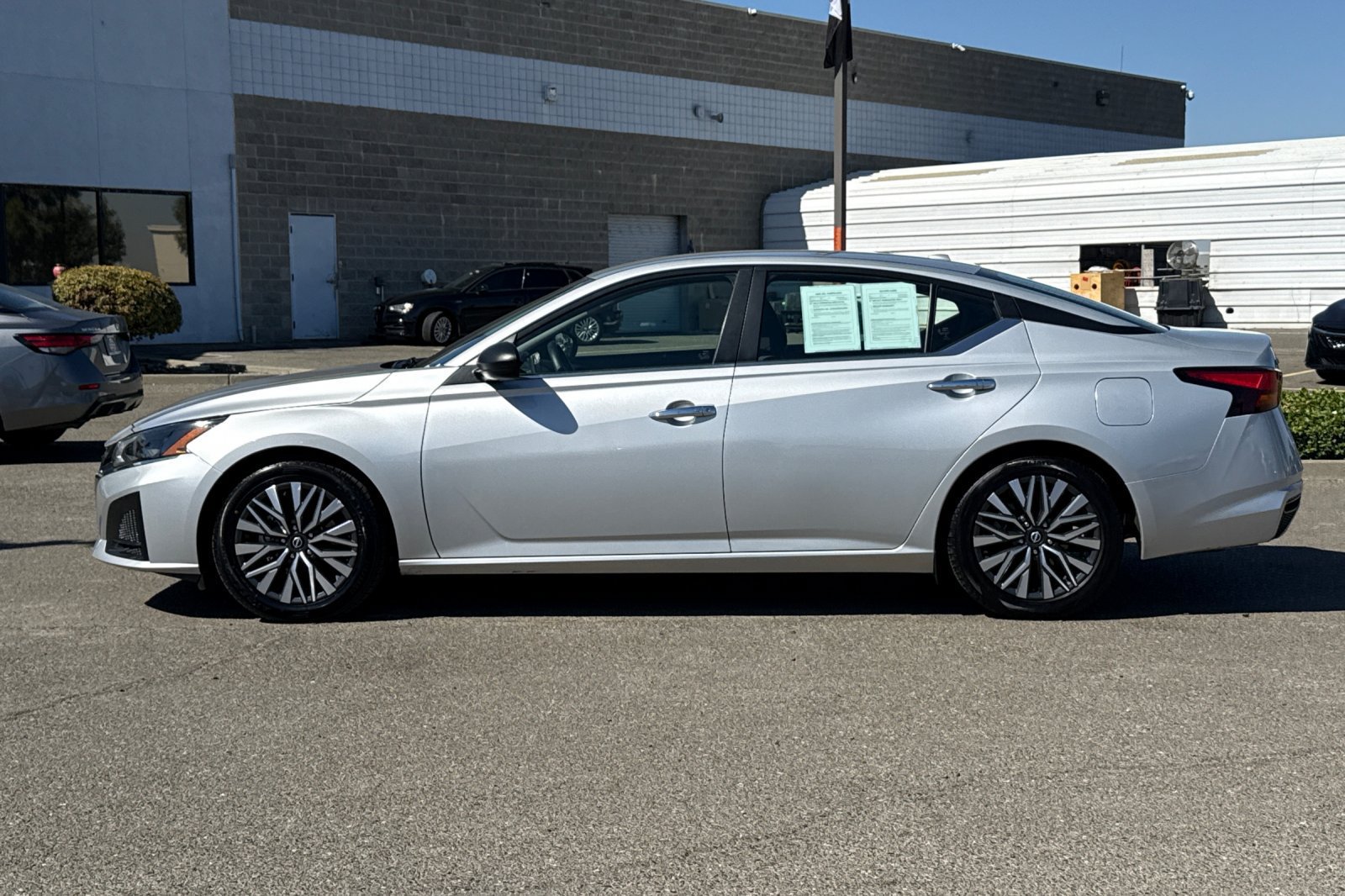 Certified 2024 Nissan Altima 2.5 SV FWD image 9
