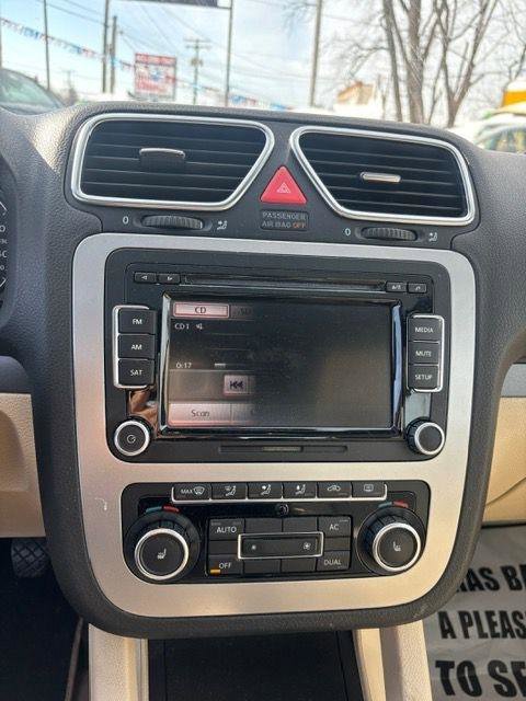 Used 2010 Volkswagen Eos Komfort image 10