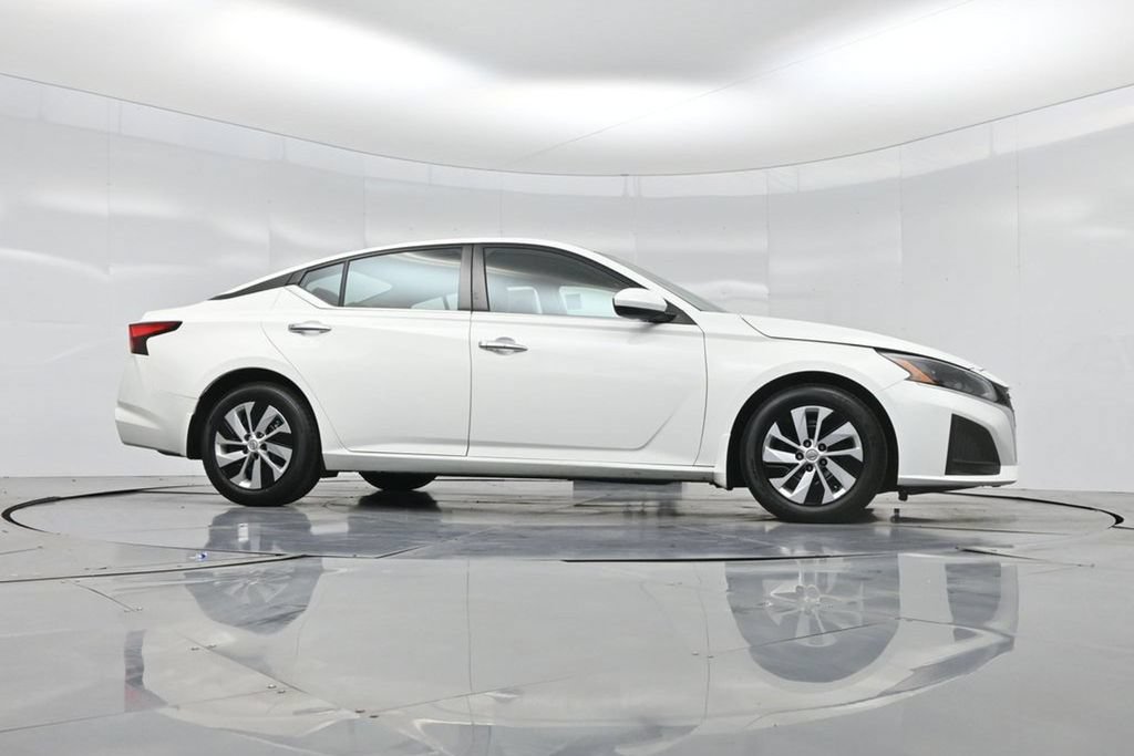 Used 2023 Nissan Altima 2.5 S FWD image 51