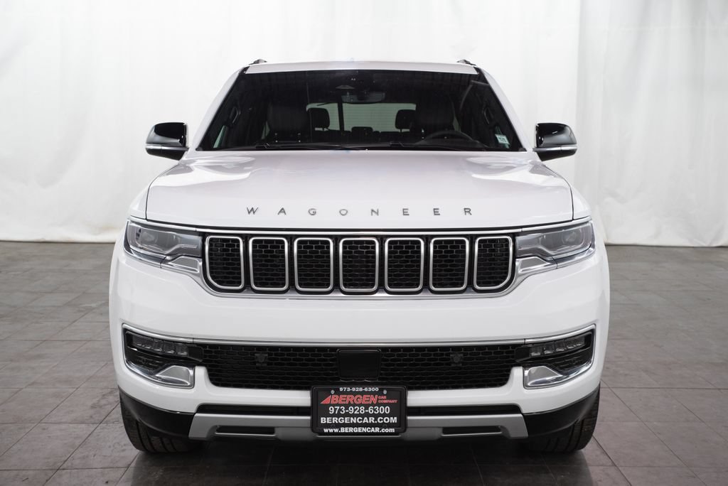 Used 2025 Jeep Wagoneer Series II RWD image 2