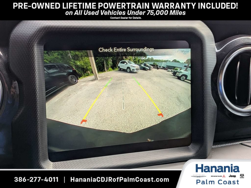 Used 2023 Jeep Wrangler Unlimited Sahara AWD/4WD image 18