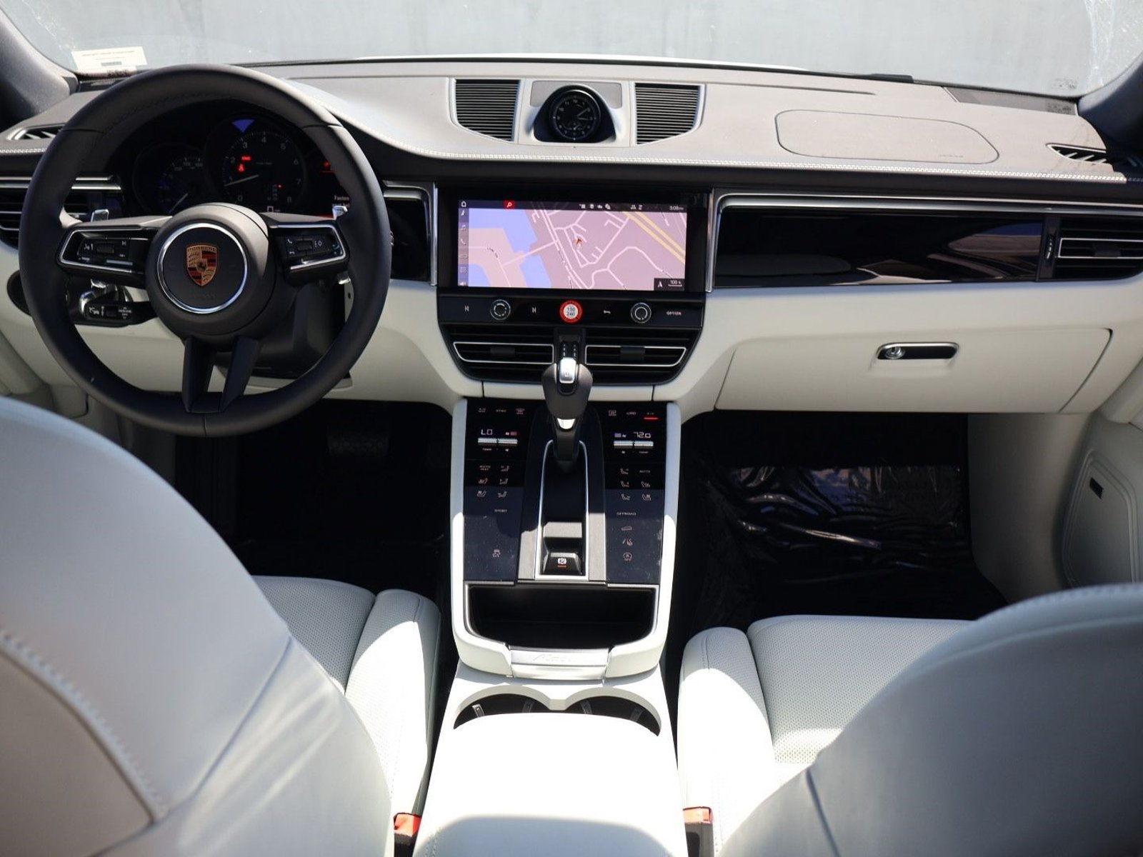 New 2026 Porsche Macan AWD/4WD image 21