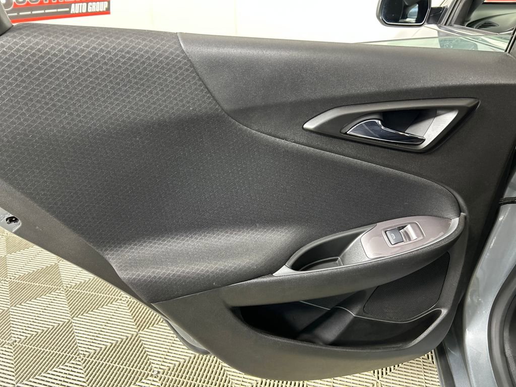 Used 2023 Chevrolet Malibu LT FWD image 16