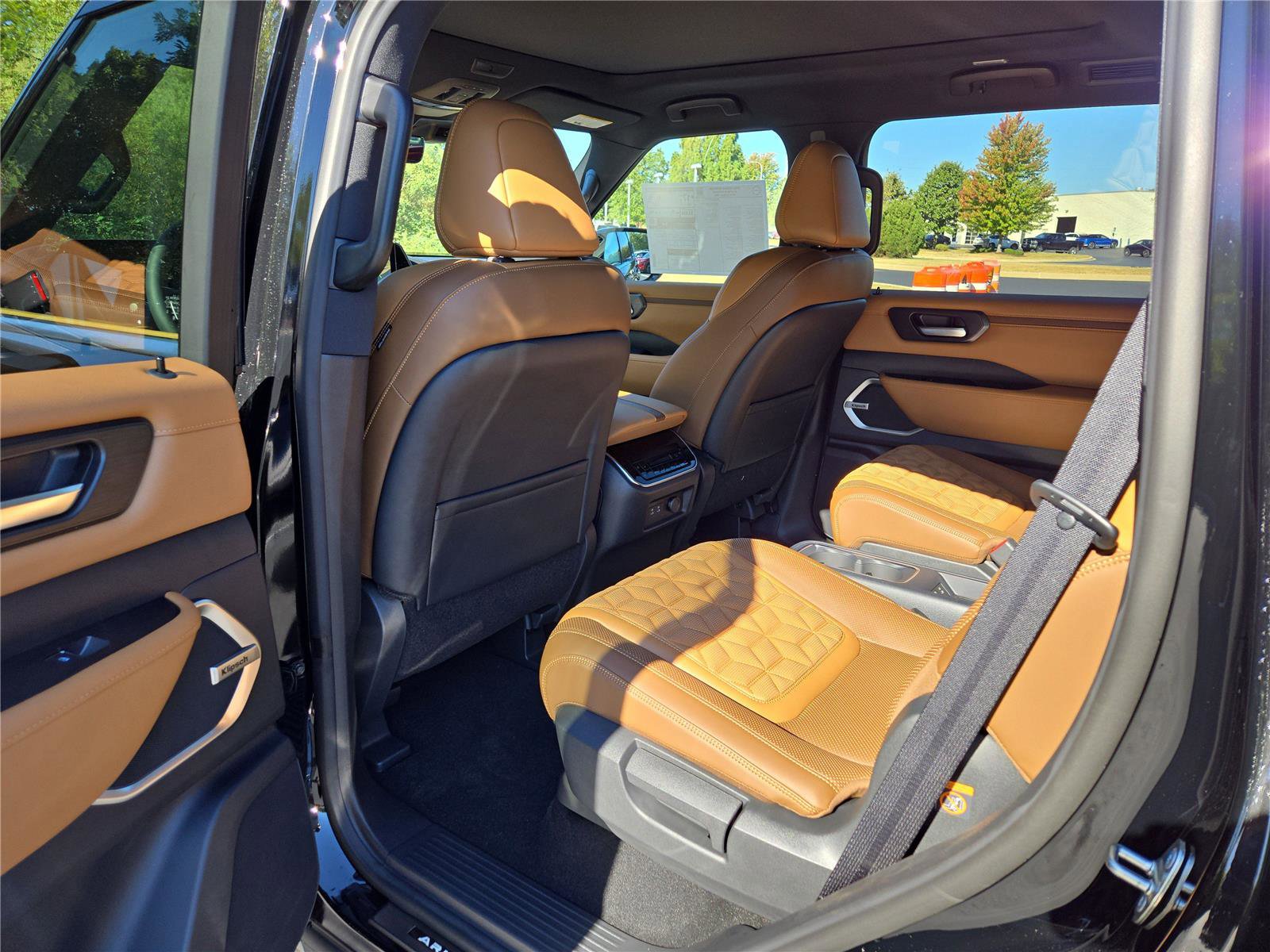 New 2026 Nissan Armada Platinum Reserve w/ Convenience Package AWD/4WD image 15