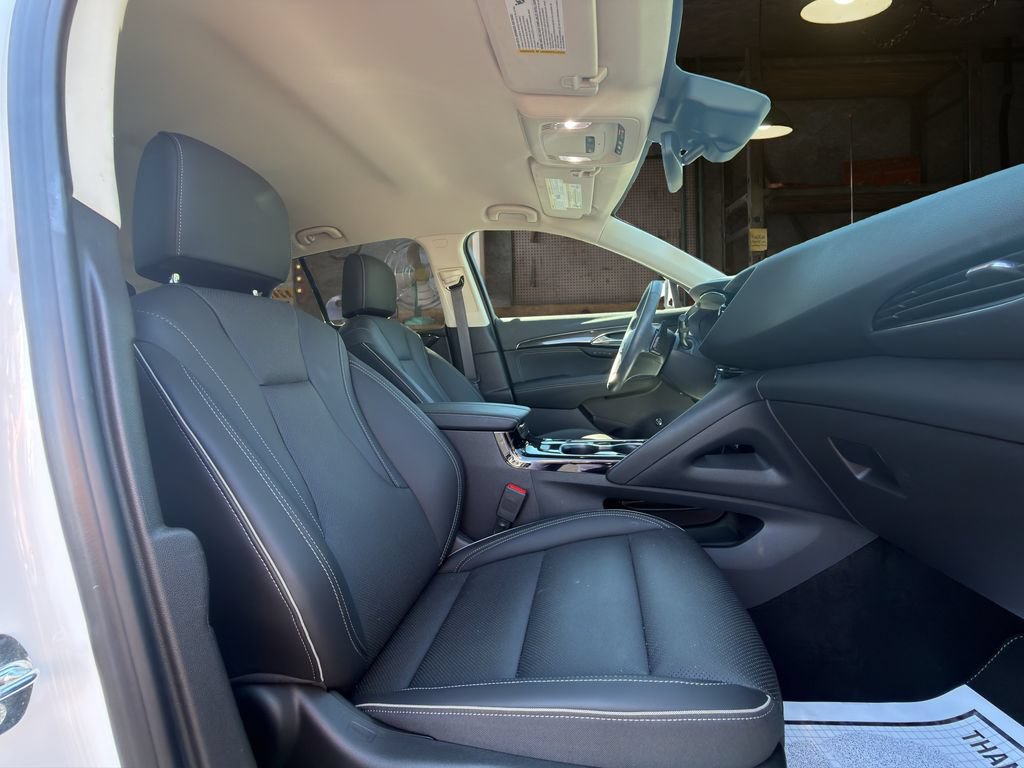 Certified 2023 Buick Envision Essence FWD image 15