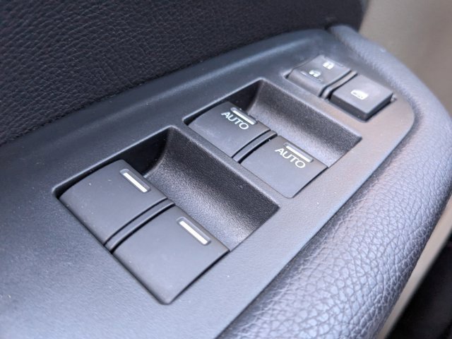 Used 2022 Honda Pilot Touring image 23