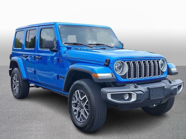 Used 2025 Jeep Wrangler Unlimited Sahara AWD/4WD image 3