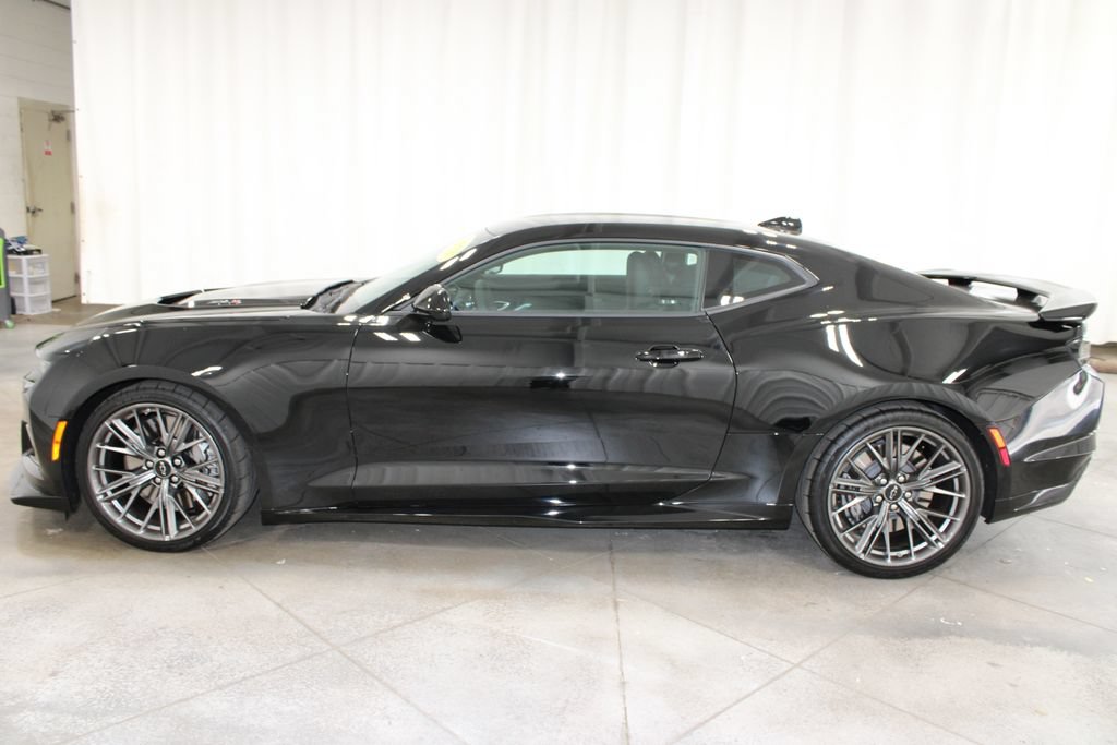 Used 2023 Chevrolet Camaro ZL1 RWD image 6