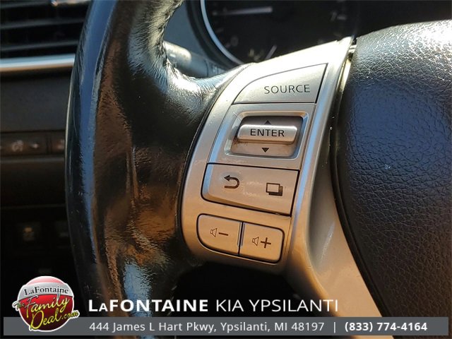 Used 2016 Nissan Rogue SL image 17