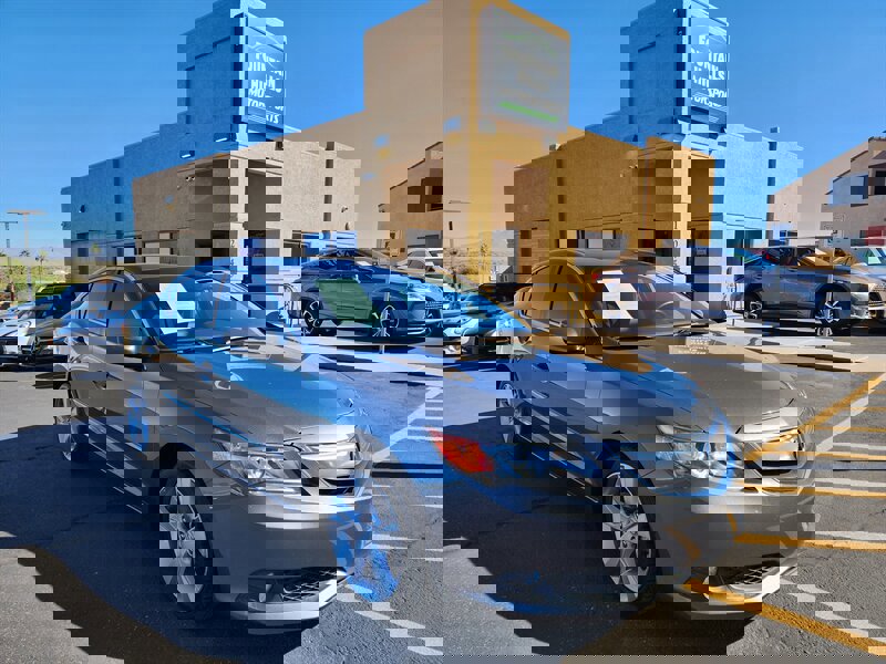 Used 2014 Acura ILX w/ Technology Package