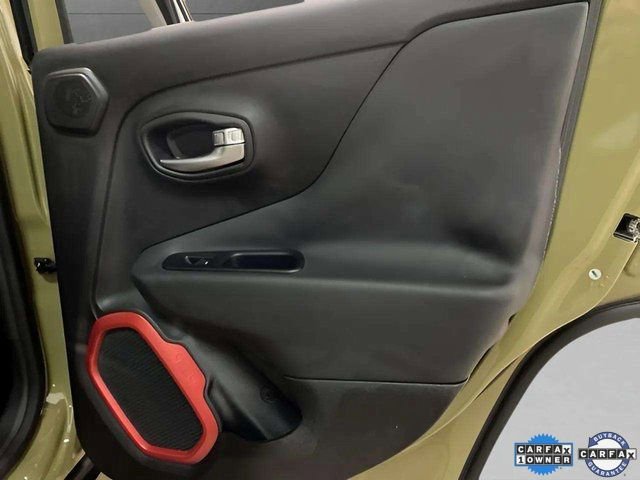 Used 2015 Jeep Renegade Trailhawk w/ Premium Leather Group image 72