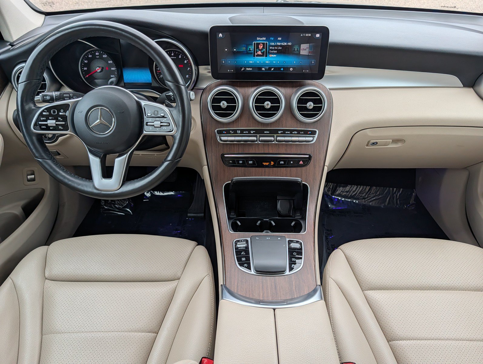 Used 2022 Mercedes-Benz GLC 300 4MATIC image 18