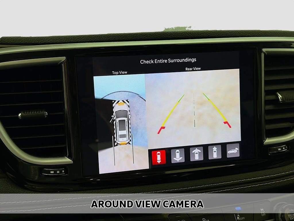 Used 2023 Chrysler Pacifica Limited w/ Uconnect Theater Family Group FWD image 9