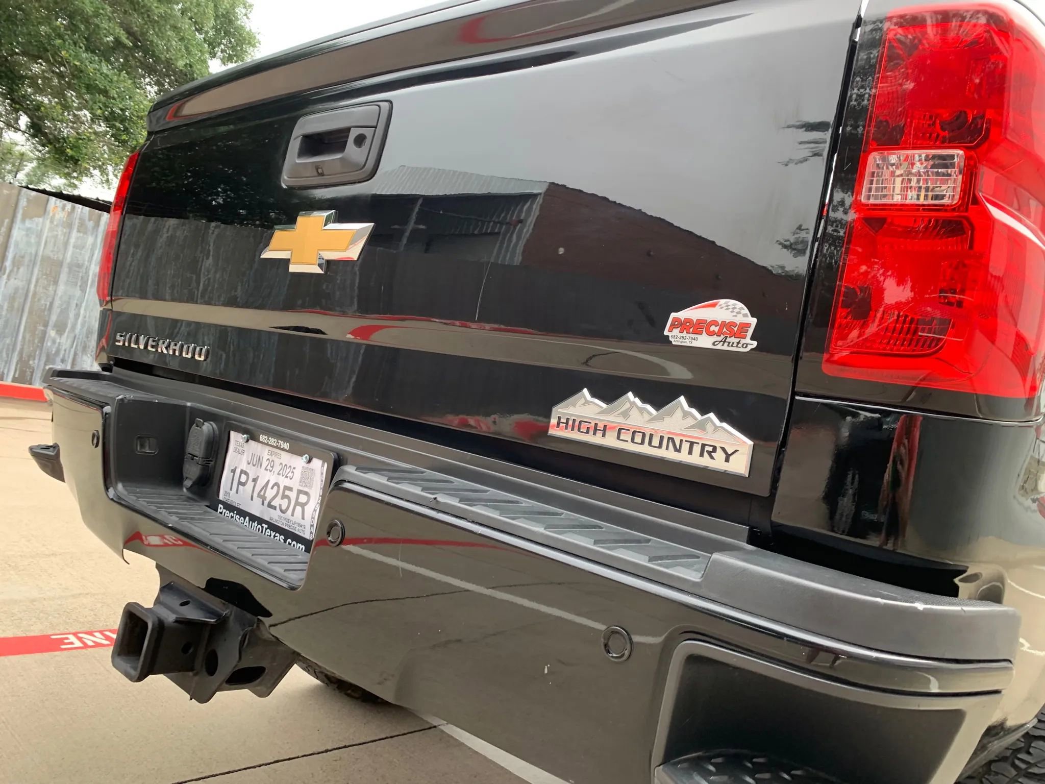 Used 2018 Chevrolet Silverado 2500 High Country w/ Duramax Plus Package image 14