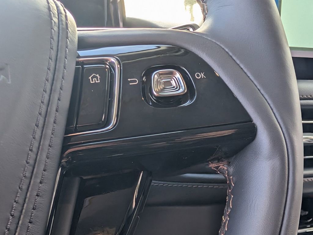 New 2026 Lincoln Aviator AWD image 21
