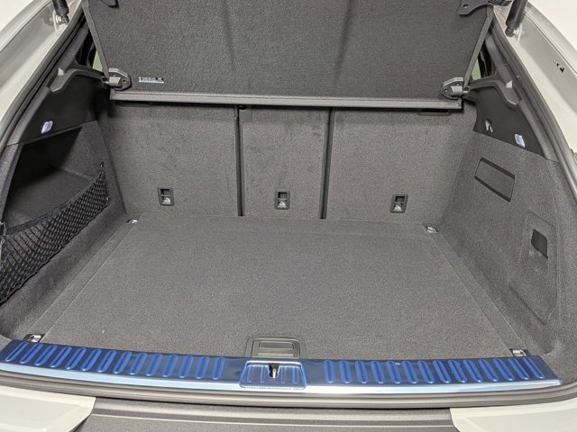 New 2026 Porsche Cayenne Coupe image 17