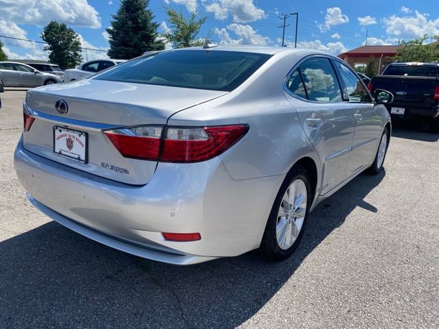 Used 2013 Lexus ES 300h w/ Luxury Pkg FWD image 6