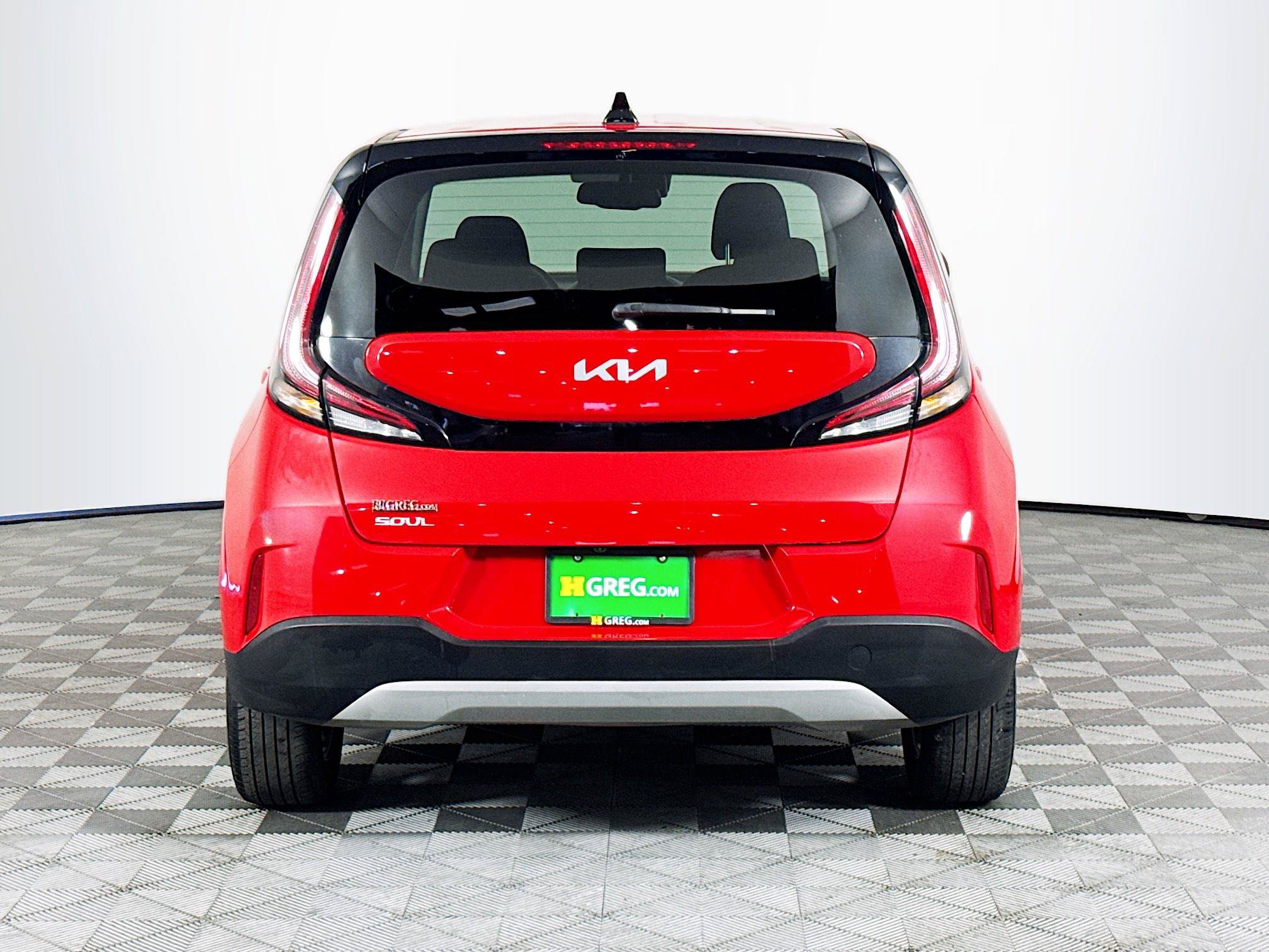 Used 2025 Kia Soul S FWD image 7