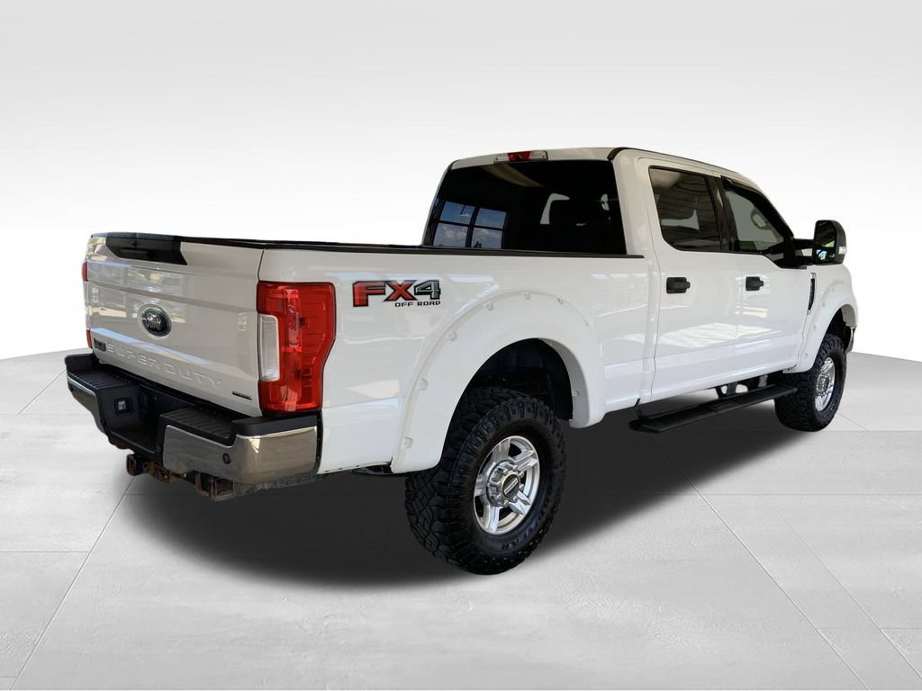 Used 2017 Ford F250 XLT w/ XLT Value Package AWD/4WD image 12